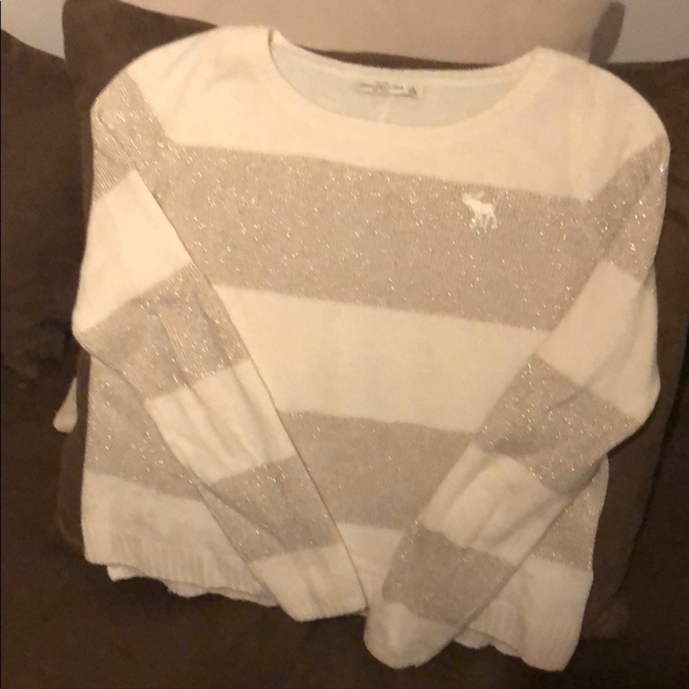 Abercrombie women’s long sleeved striped sweater